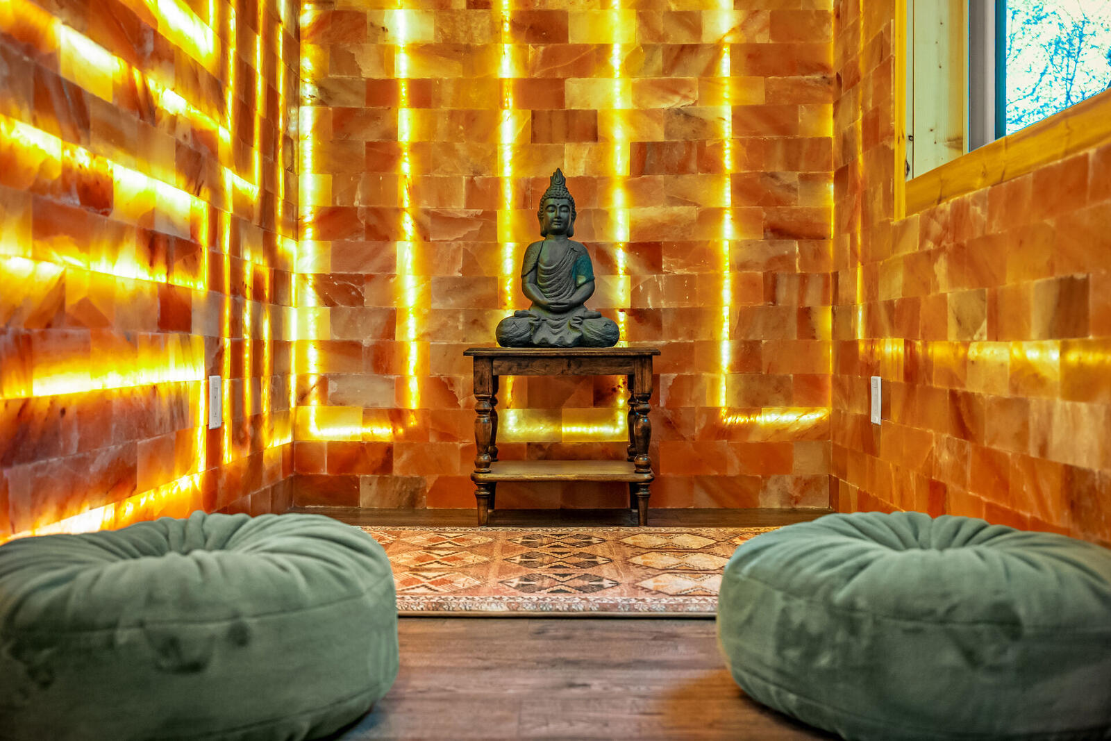 Himalayan salt room